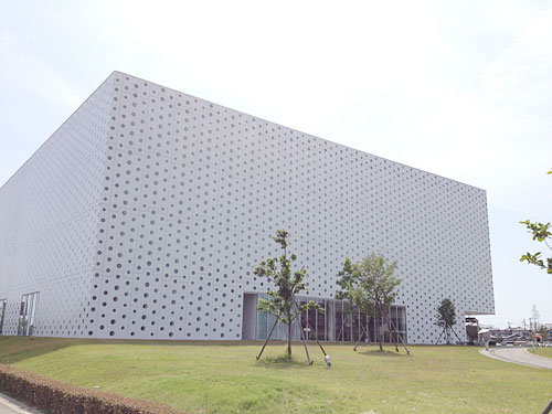 金沢海みらい図書館