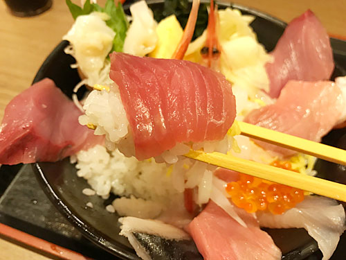 漁師丼の具材