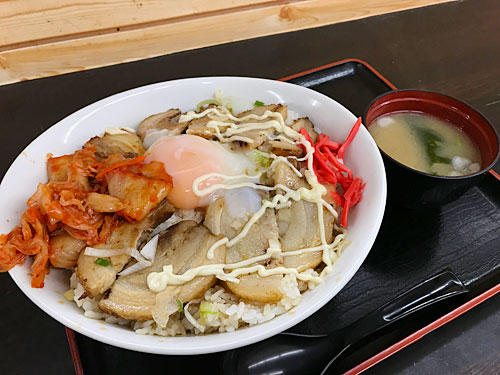 チャーシュー亭　トッピング丼