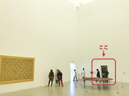 展示室6内の入口