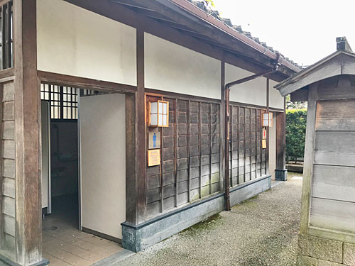 長町街園の公衆トイレ