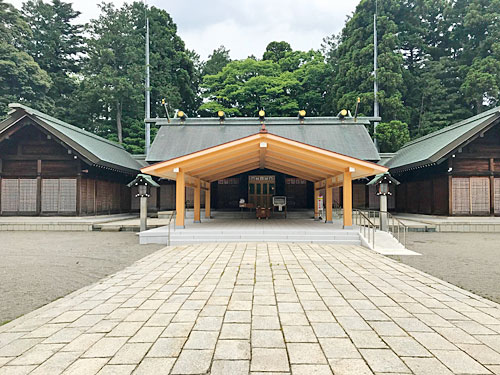 石川護国神社の拝殿