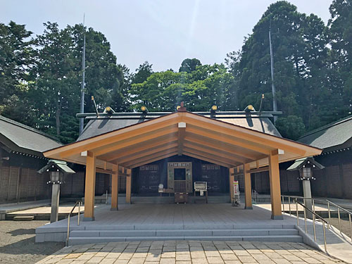 向拝正面