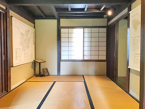 高西家の茶の間