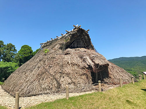 大海西山弥生の里の復元住居