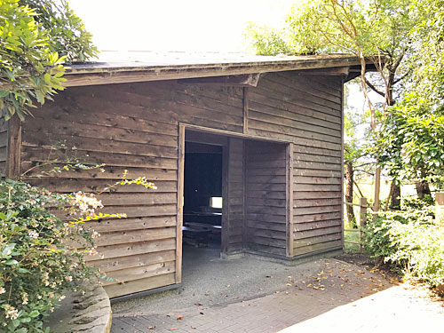 海王バードパークの観察小屋