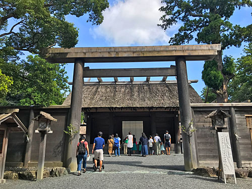 伊勢神宮 外宮(豊受大神宮)正宮 ◇強烈な寸止め地獄にもじもじ 伊勢神宮 外宮(豊受大神宮)正宮 ◇強烈な寸止め地獄にもじもじ