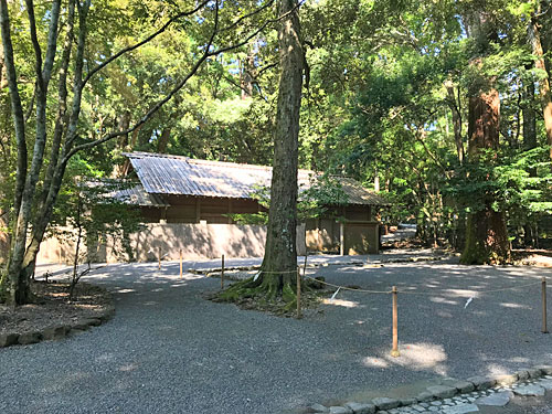 忌火屋殿