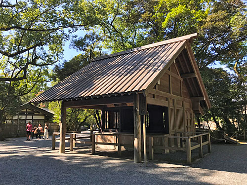 伊勢神宮内宮の御厩
