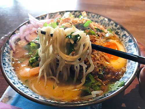 ココナッツ海老ヌードルの麺