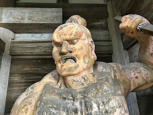 二王像の眼