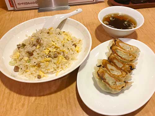 りゅうもんのチャーハンとギョーザ