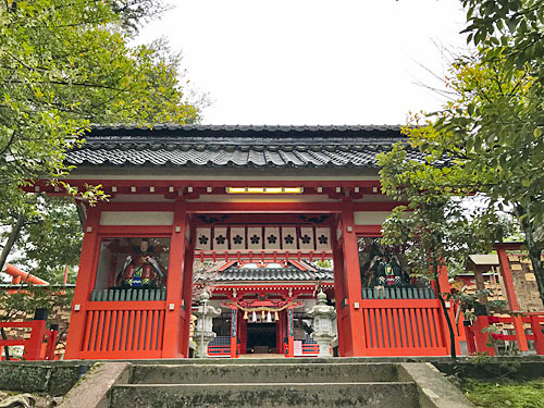 金沢神社の楼門