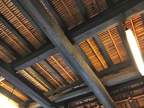 大広間の天井