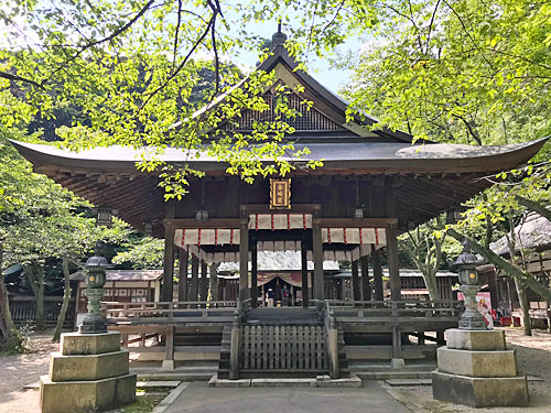 金崎宮の神楽殿