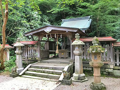 絹掛神社