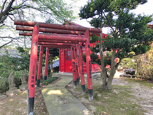 鎮守堂