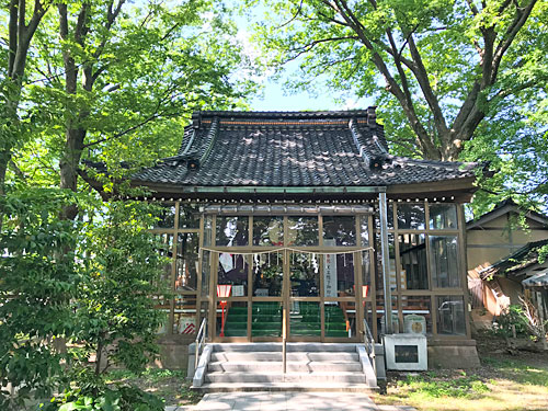中村神社の拝殿