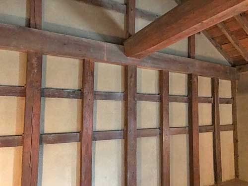きれいに塗り直された壁