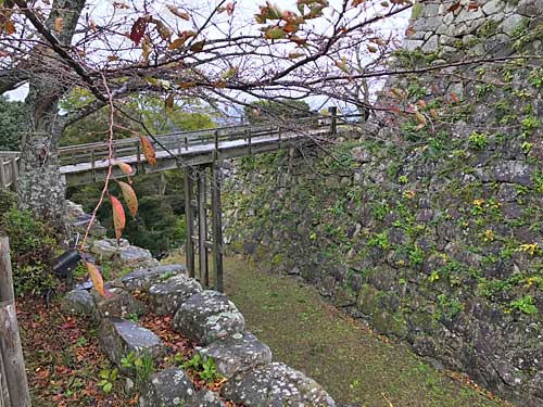 西の丸裏の大堀切