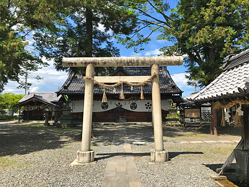 松本神社の鳥居