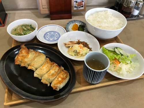 ひろちゃん　焼餃子定食