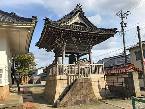 本誓寺の鐘楼