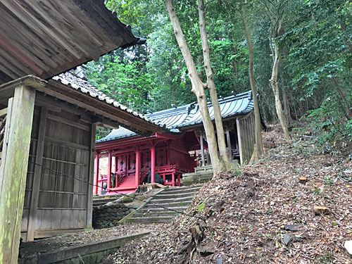 小坂神社本殿