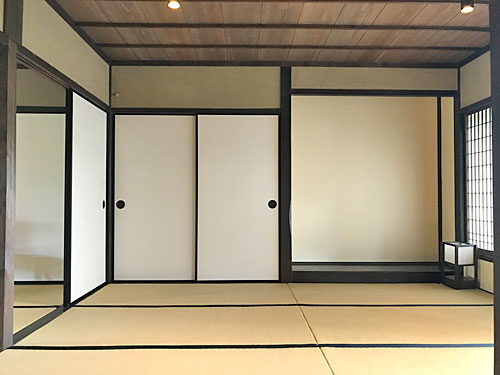 座敷