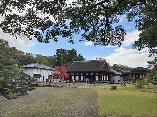 楽々園