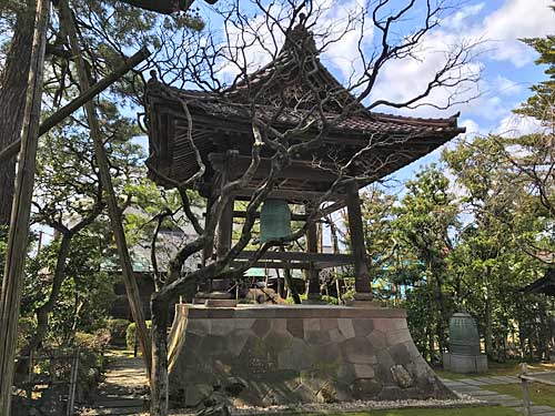 聖興寺の鐘楼