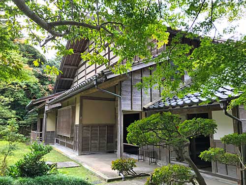 4つの玄関の配置