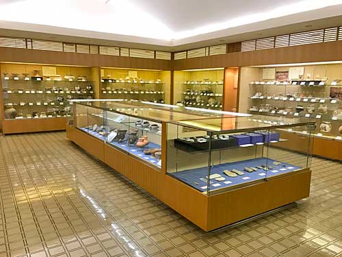 埋蔵文化財収蔵庫の第2展示室