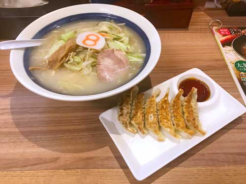 8番らーめん　野菜らーめん（塩）