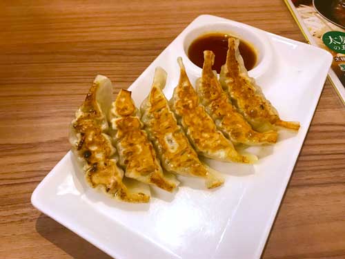 8番餃子