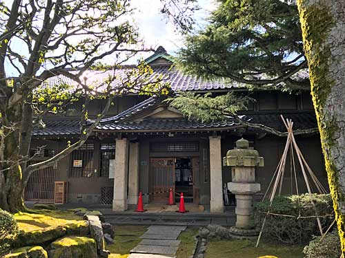 松任ふるさと館