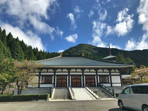 講堂