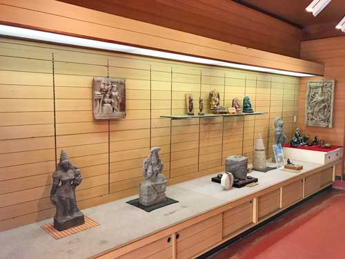 隆明殿の展示