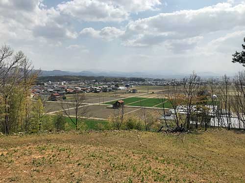 本丸の脇の断崖