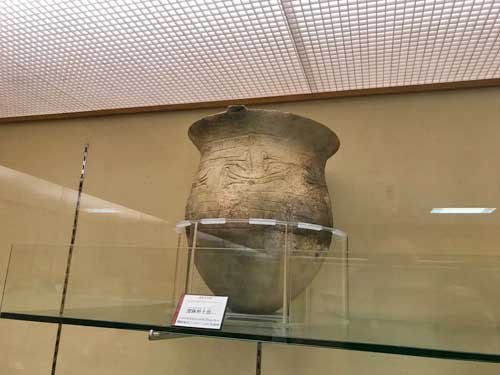 野々市市ふるさと歴史館の縄文式土器