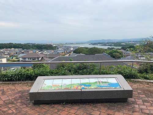 出世山古墳公園の展望台