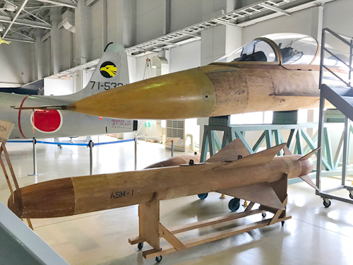 木製の飛行機