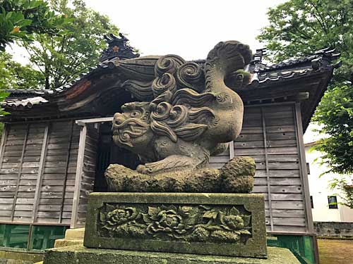逆立ち狛犬