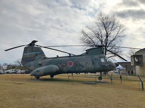 自衛隊機V-107A