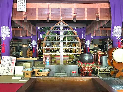 本堂内部の様子