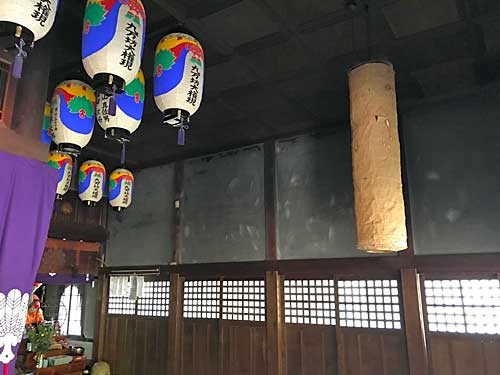 すすけた壁