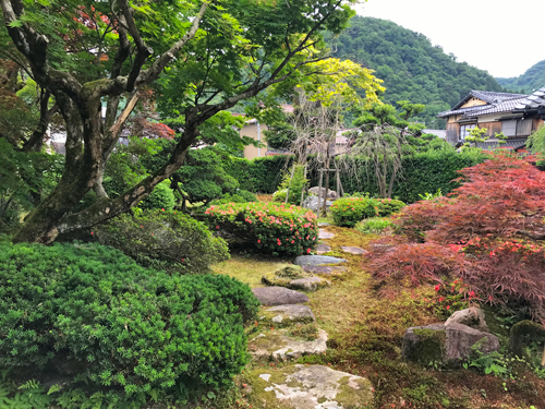 芭蕉の館の庭園