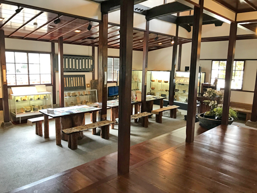 芭蕉の館の資料展示