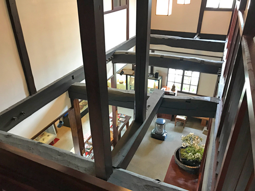 芭蕉の館の吹き抜け