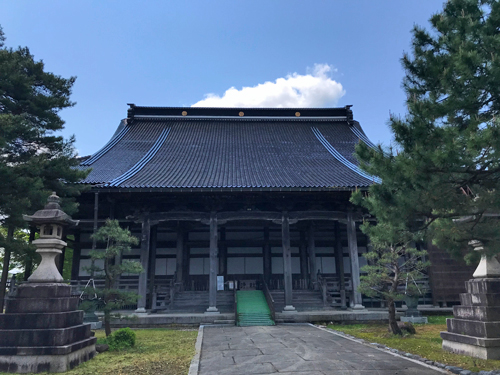 光徳寺の本堂